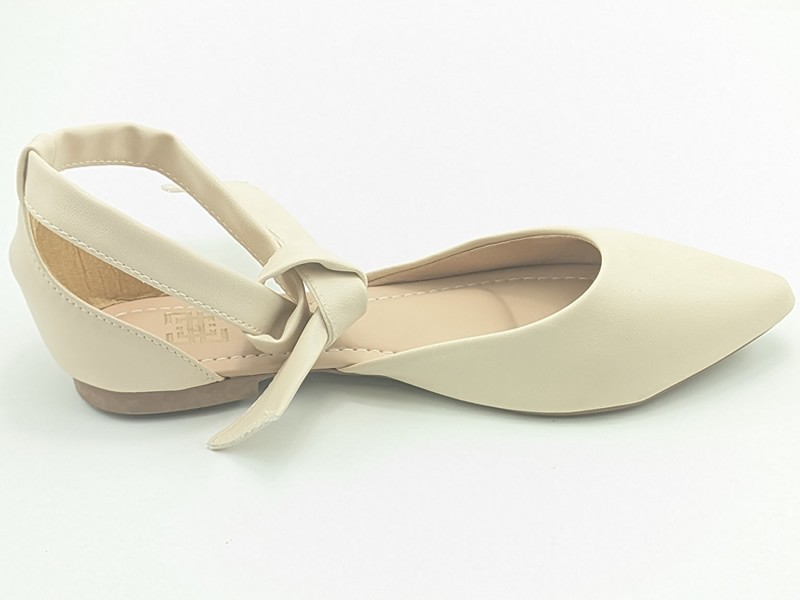 Sapatilhas Salomé Feminina Cs Creme Bico Fino