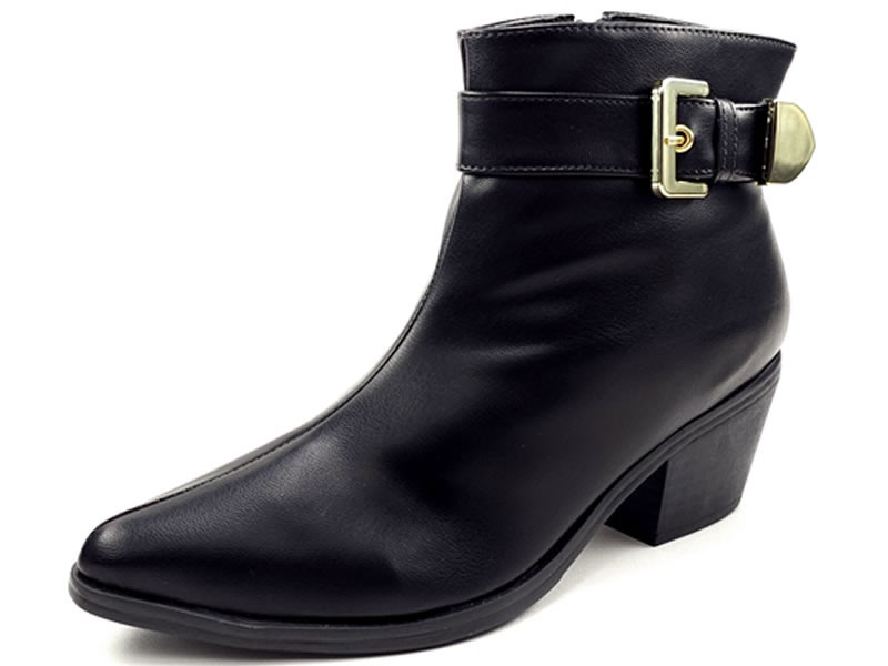 Botas Bota Feminina Ceci Cs Preta Fivela e Ponteira de Ouro Salto Coutry 5,5 cm