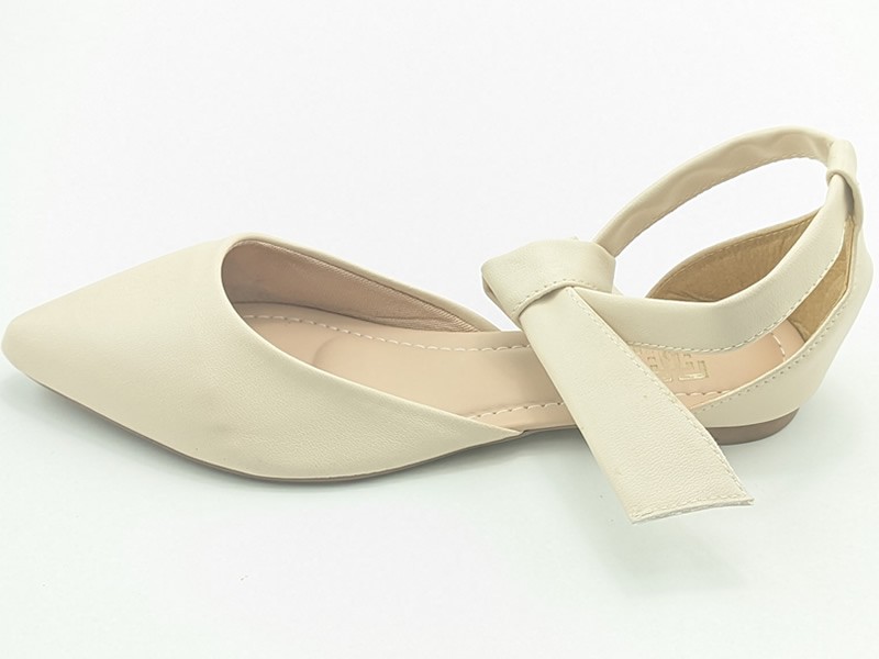 Sapatilhas Salomé Feminina Cs Creme Bico Fino