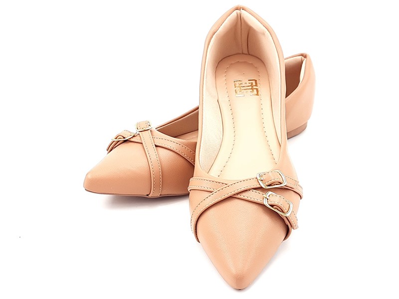 Sapatilhas Sapatilha Feminina Cs Nude Tiras Fivela Ouro Bico Fino