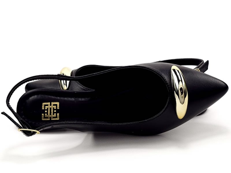 Sapatilhas Slingback feminino Cs Preto Enfeite Amêndoa