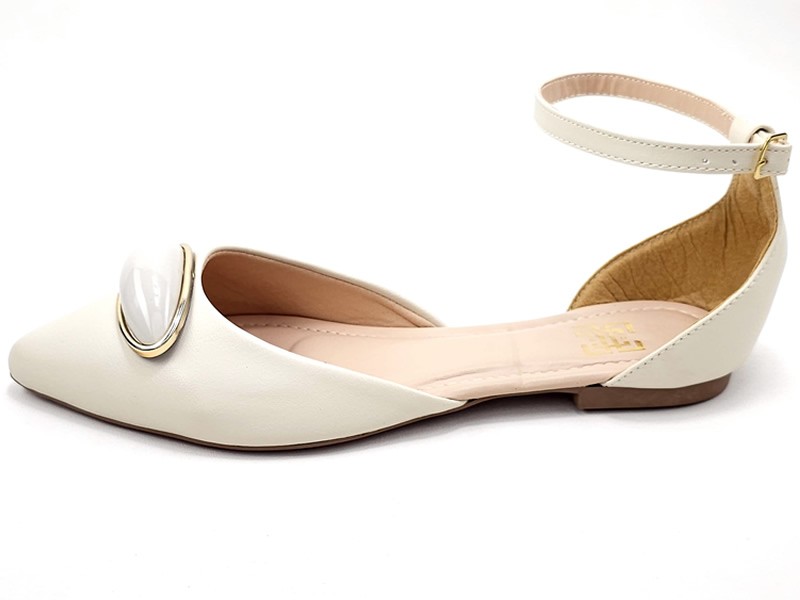 Sapatilhas Salomé Feminina Cs Creme Enfeite Amêndoa
