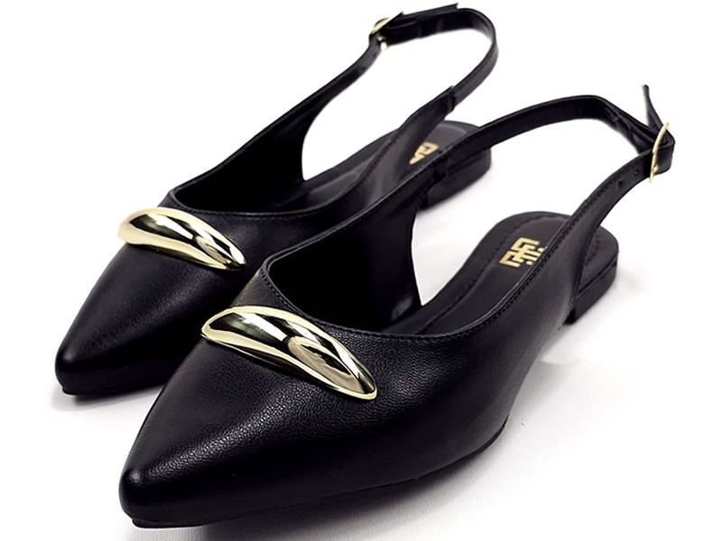 Sapatilhas Slingback feminino Cs Preto Enfeite Amêndoa